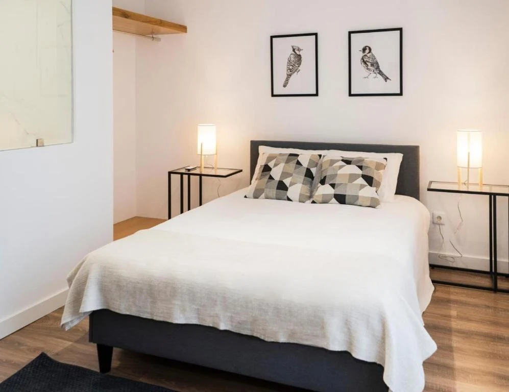 Shared apartment interior photograph 3